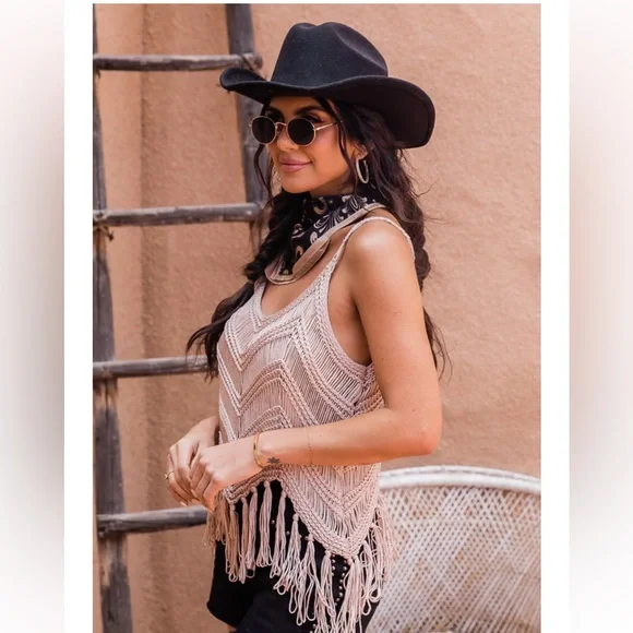 NWOT Taupe Fringe Hem Crochet Tank - Picture 3 of 5
